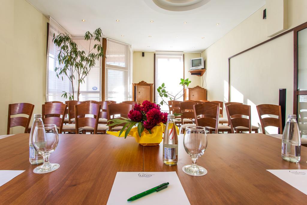Family Hotel Тетевен Экстерьер фото